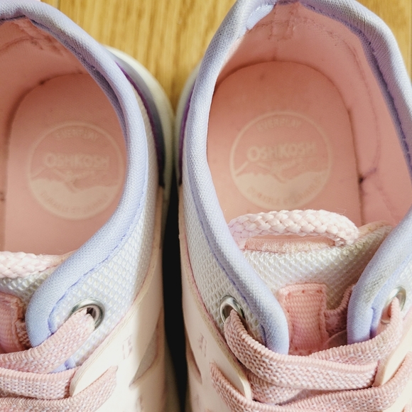 Oshkosh Pull On Sneakers Size 8 - Picture 6 of 8